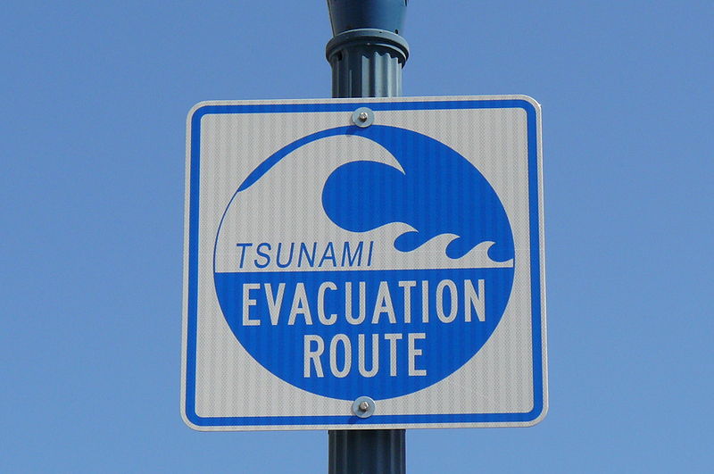 tsunami evacuation route sign